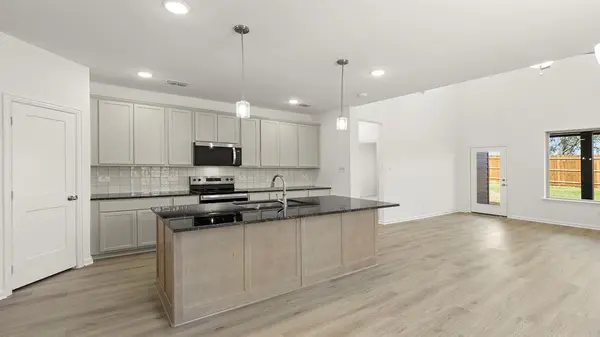 1632 Edgeway Drive, Aubrey, TX 76227