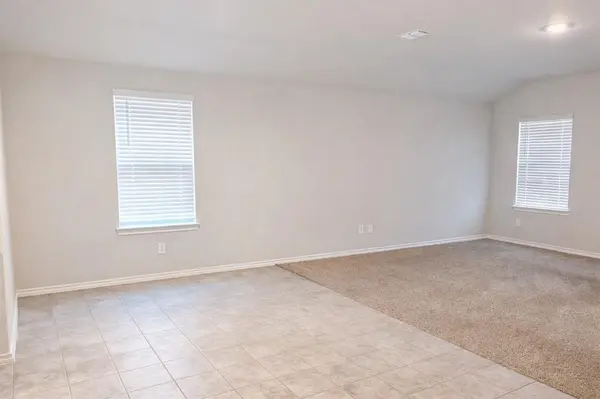 404 Beekeeper Drive, Fort Worth, TX 76131