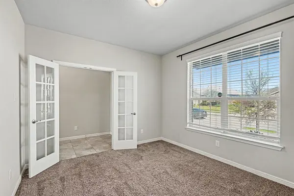 613 Dunster Lane, Saginaw, TX 76131