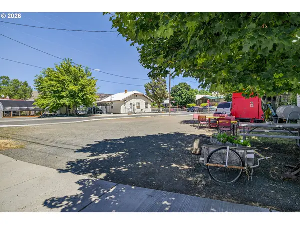 234 S CANYON BLVD #1190, John Day, OR 97845