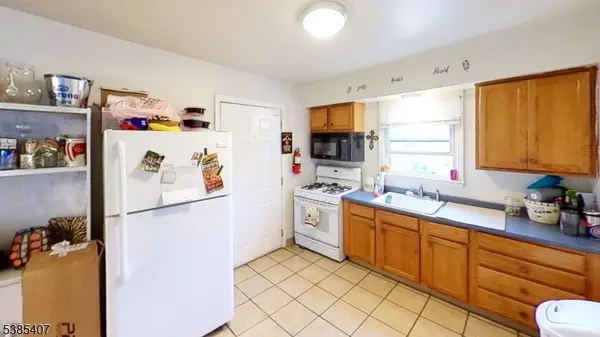 21 Reservoir Rd, Rockaway Twp., NJ 07866