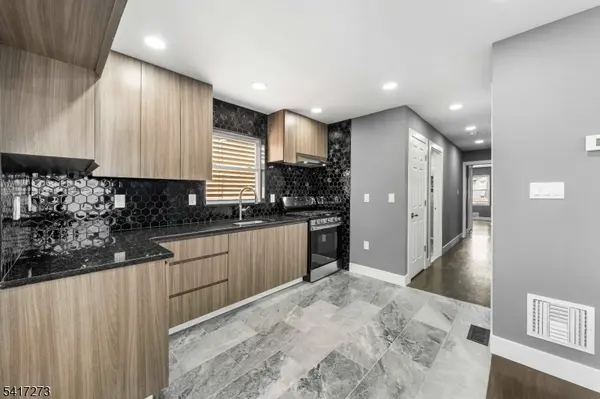 1117 Chestnut St, Elizabeth City, NJ 07201