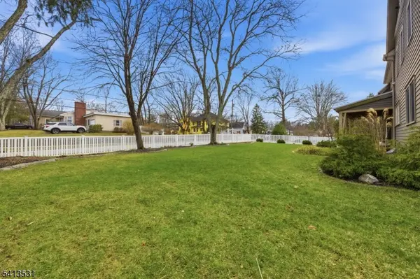 48 Maple Ave, Mendham Boro, NJ 07945