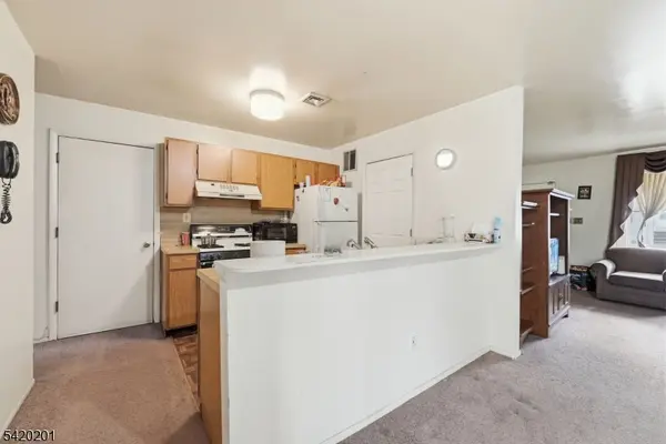 120 Carnegie Pl, Union Twp., NJ 07088