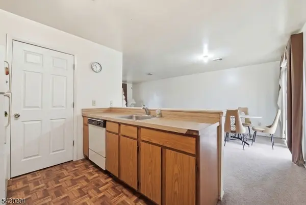 120 Carnegie Pl, Union Twp., NJ 07088