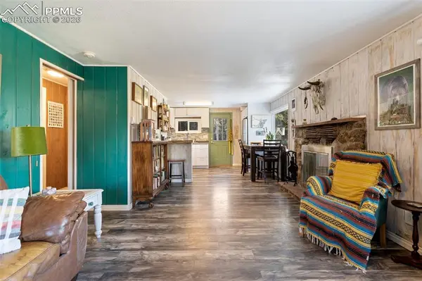 6230 Waterfall LOOP, Manitou Springs, CO 80829