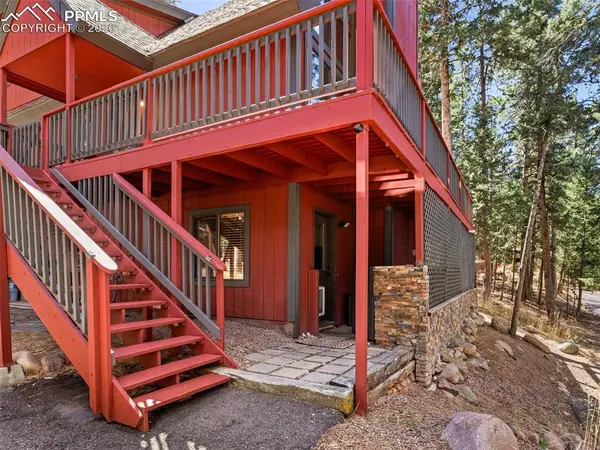 951 Kings Crown RD, Woodland Park, CO 80863