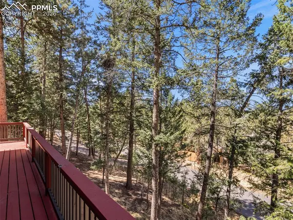 951 Kings Crown RD, Woodland Park, CO 80863