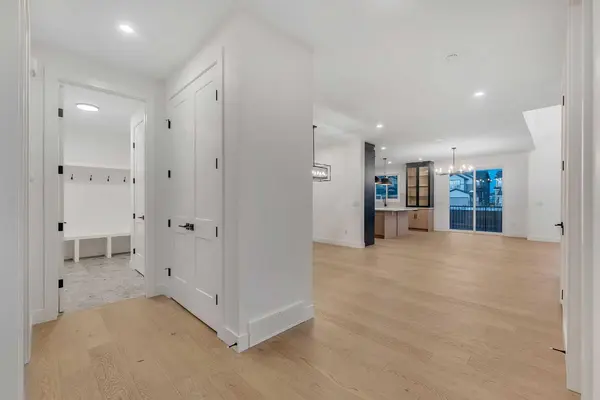 153 Waterford Passage, Chestermere, AB T1X 3B6