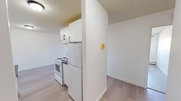 9515 100 AVE #203, Grande Prairie, AB T8V0S8