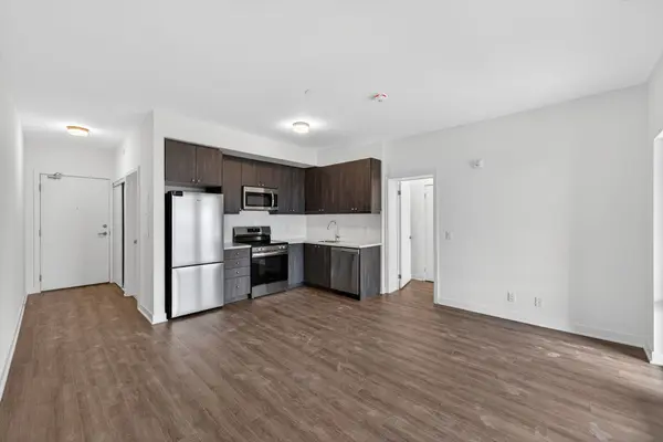 51 Clarington BLVD #602, Clarington, ON L1C 0H6