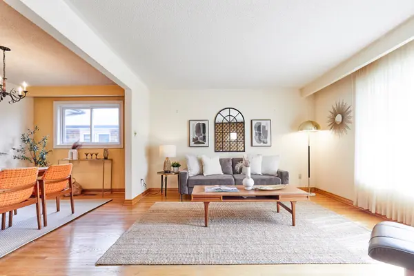 34 Tilley DR, Toronto E10, ON M1C 2G2