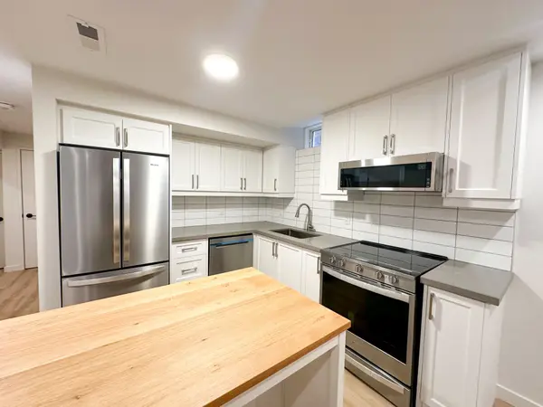 813 Groveland AVE #Bsmt, Oshawa, ON L1K 0C3