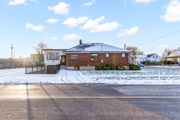 133 Mary ST E, Whitby, ON L1N 2P3