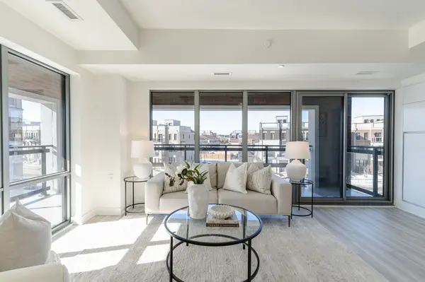 51 Clarington BLVD #321, Clarington, ON L1C 7J8