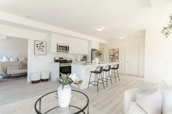 51 Clarington BLVD #321, Clarington, ON L1C 7J8