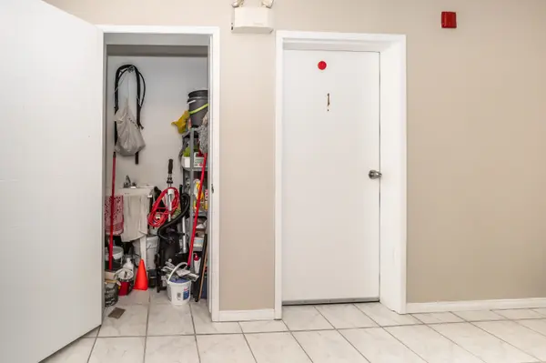 94 Sanford ST, Barrie, ON L4N 3C5