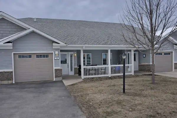 30 Ivy CRES, Wasaga Beach, ON L9Z 0H8