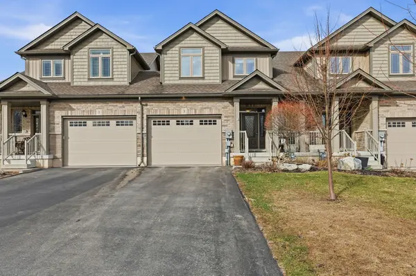 3 George Zubek DR, Collingwood, ON L9Y 1M5