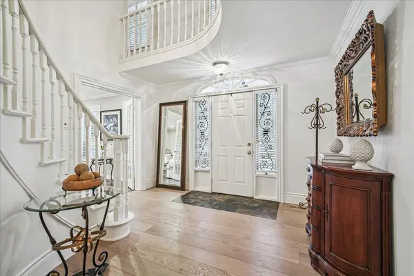 2305 Cheverie ST, Oakville, ON L6J 6C5