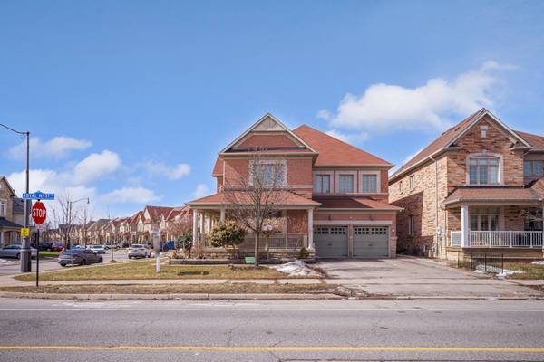 2 Beachville CIR, Brampton, ON L6X 0V4