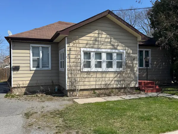 33 Sinclair ST, Belleville, ON K8P 3S5