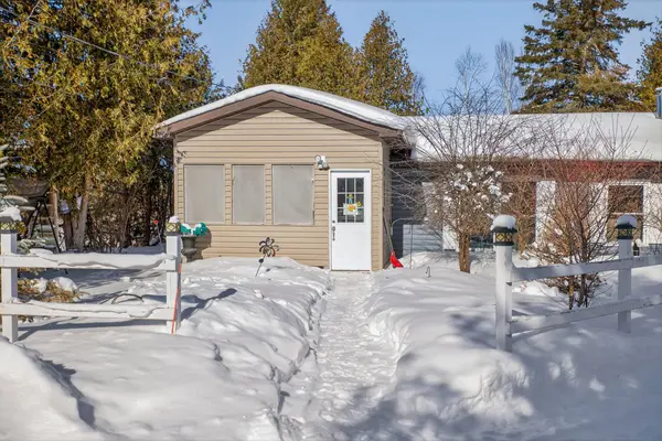 220 McGuire Beach RD, Kawartha Lakes, ON K0M 2B0