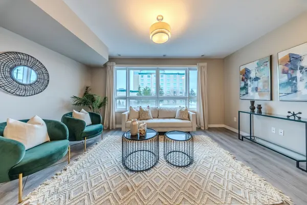 79 Esplanade LN, Grimsby, ON L3M 0H2