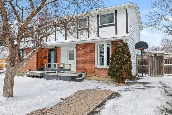 28 Glamorgan DR, Kanata, ON K2L 1P9