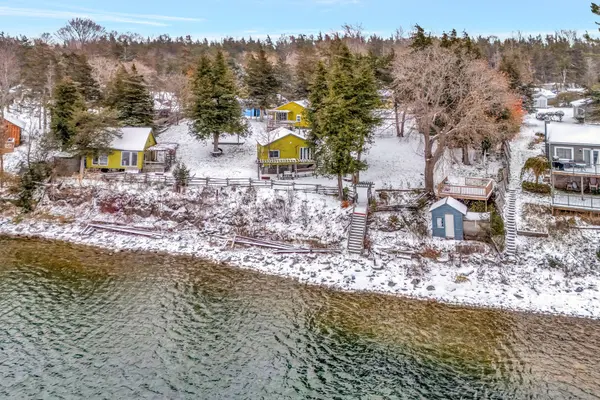 58 Valhalla LN, Prince Edward County, ON K0L 1P0