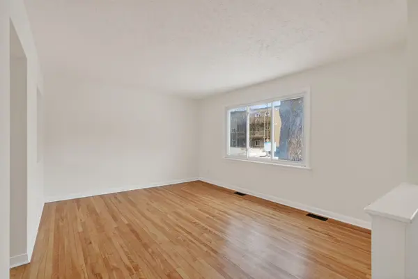 630 Borthwick AVE, Overbrook - Castleheights And Area, ON K1K 2L9