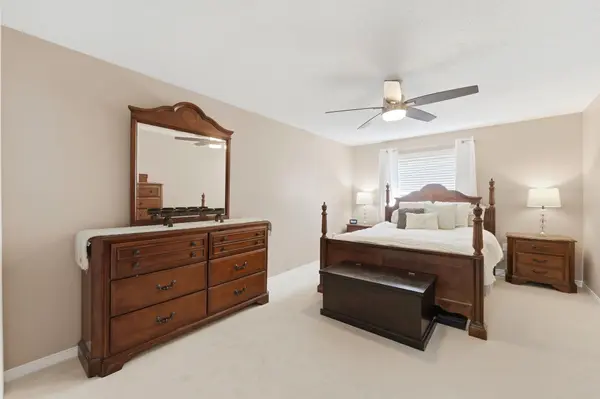 287 Mcmeeken DR, Cambridge, ON N3C 4N7