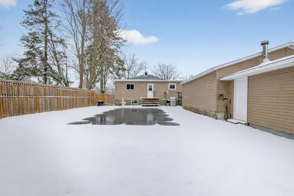 5979 Perth ST SE, Stittsville - Munster - Richmond, ON K0A 2Z0