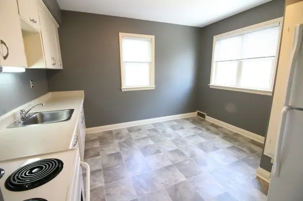 106 Haig ST, St. Catharines, ON L2R 6L2