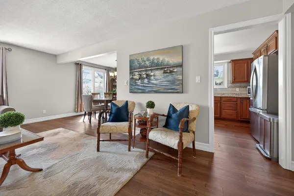 6 Barbara ST, West Lincoln, ON L0R 2A0