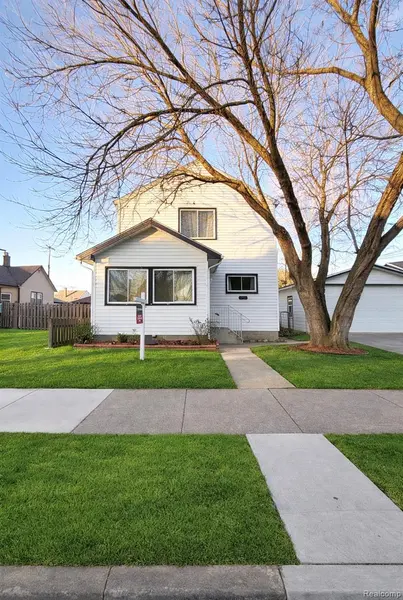 764 White AVE, Lincoln Park, MI 48146