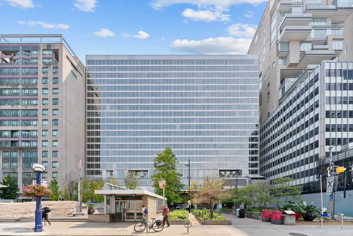 110 Bloor ST W #1510, Toronto C02, ON M5S 2W7