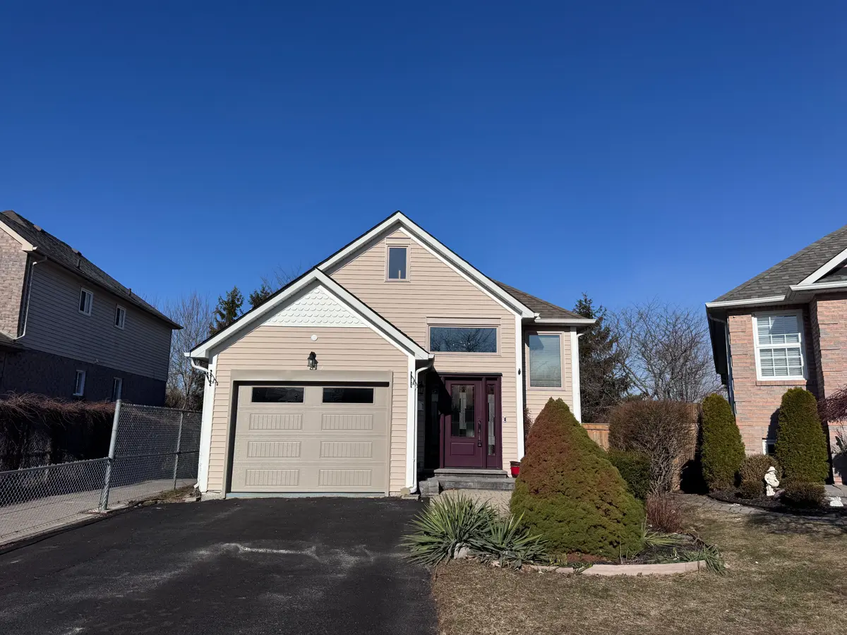 1256 Dartmoor ST, Oshawa, ON L1K 2K2