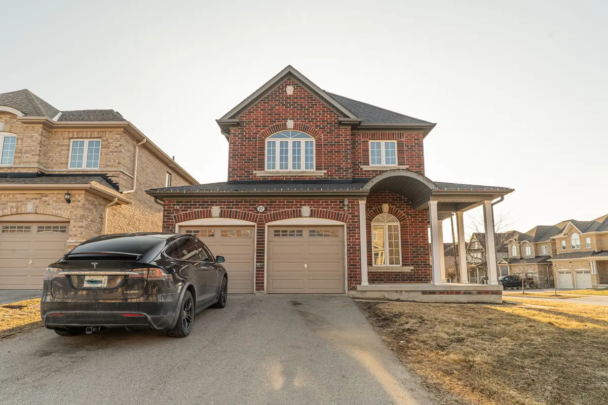 27 Bamburg ST, Georgina, ON L0E 1R0