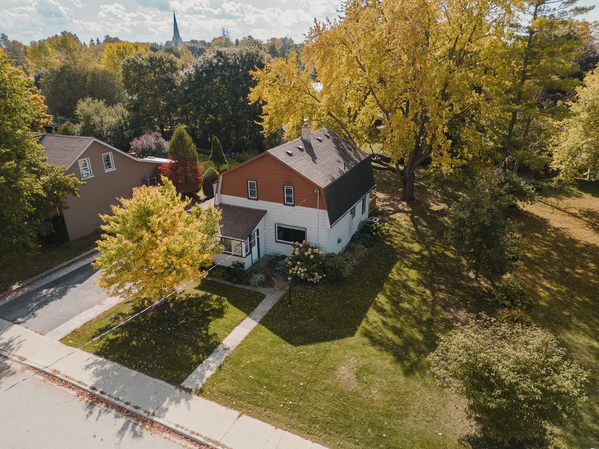 78 George ST S, Minto, ON N0G 1Z0