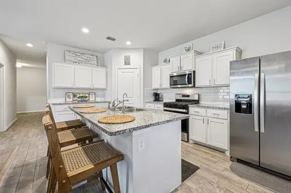 8629 Angel Gardens Drive, Fort Worth, TX 76179