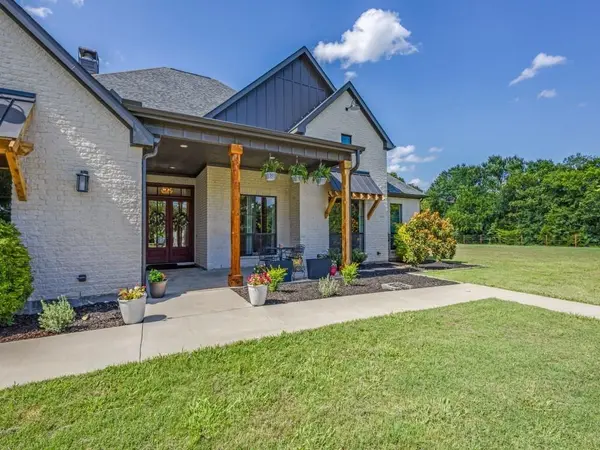 31665 Fm 121, Tioga, TX 76271