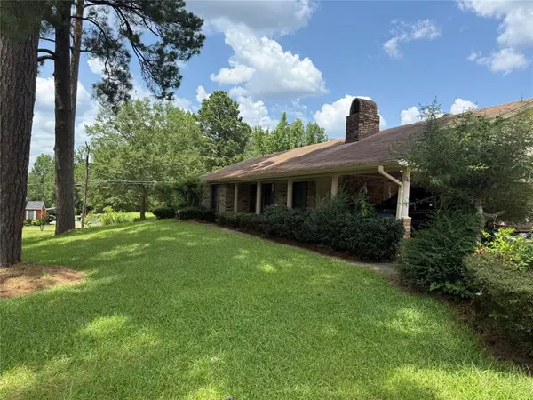 100 Oak Street,  Homer,  LA 71040