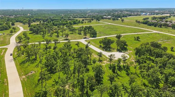 319 Valerie Way, Copper Canyon, TX 76226