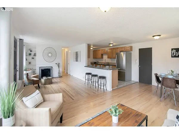 1925 28TH AVE, Longview, WA 98632