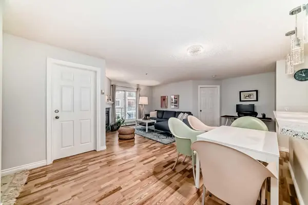 290 Shawville WAY SE #212, Calgary, AB T2Y3Z9