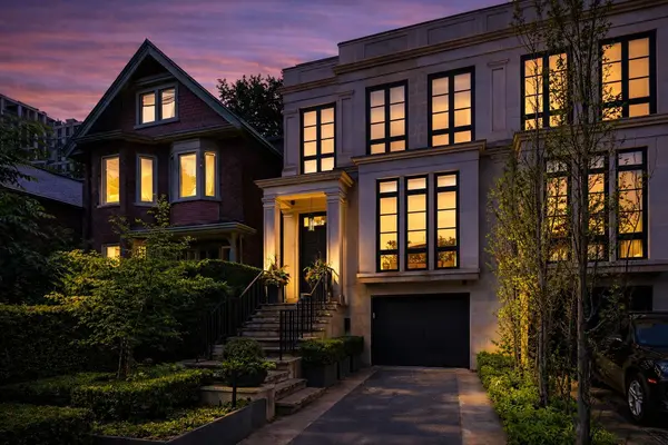 130 B Farnham AVE, Toronto C02, ON M4V 1H4