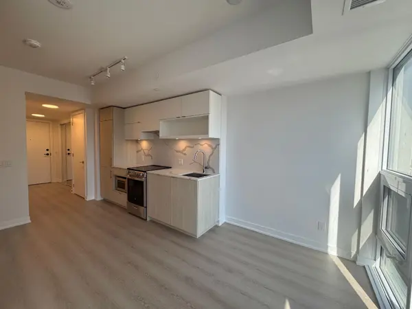 100 Queen ST E #1210, Toronto C08, ON M5C 0B5