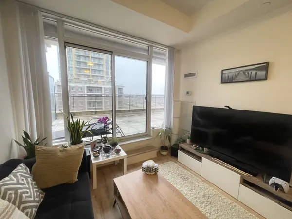 9506 Markham RD #719, Markham, ON L6E 0S5