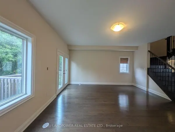 28 Plowman LN, Richmond Hill, ON L4B 0G4